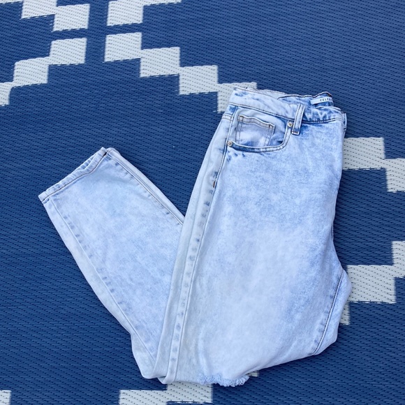 3 for $15 | Celebrity Pink The Iconic distressed denim jeans - Picture 1 of 12